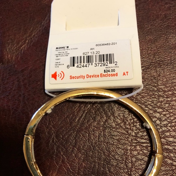 Lot of 4 pieces-2 bracelets & 2 pairs of earrings - Picture 6 of 13